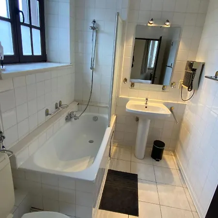 Luxurious Relaxation House In The Center Of With Large Garden, Indoor Pool Дом отдыха