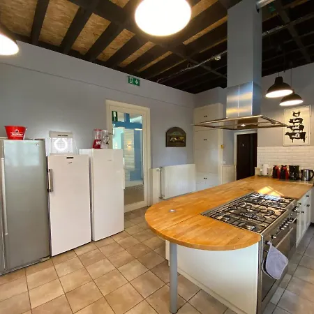 Luxurious Relaxation House In The Center Of With Large Garden, Indoor Pool Дом отдыха Спа