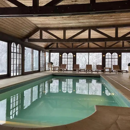 Prázdninový dům Luxurious Relaxation House In The Center Of With Large Garden, Indoor Pool