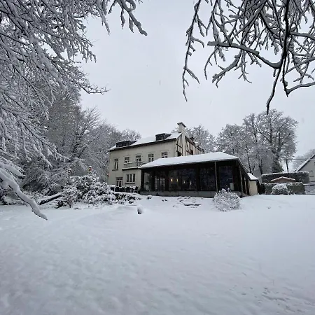 Дом отдыха Luxurious Relaxation House In The Center Of With Large Garden, Indoor Pool *